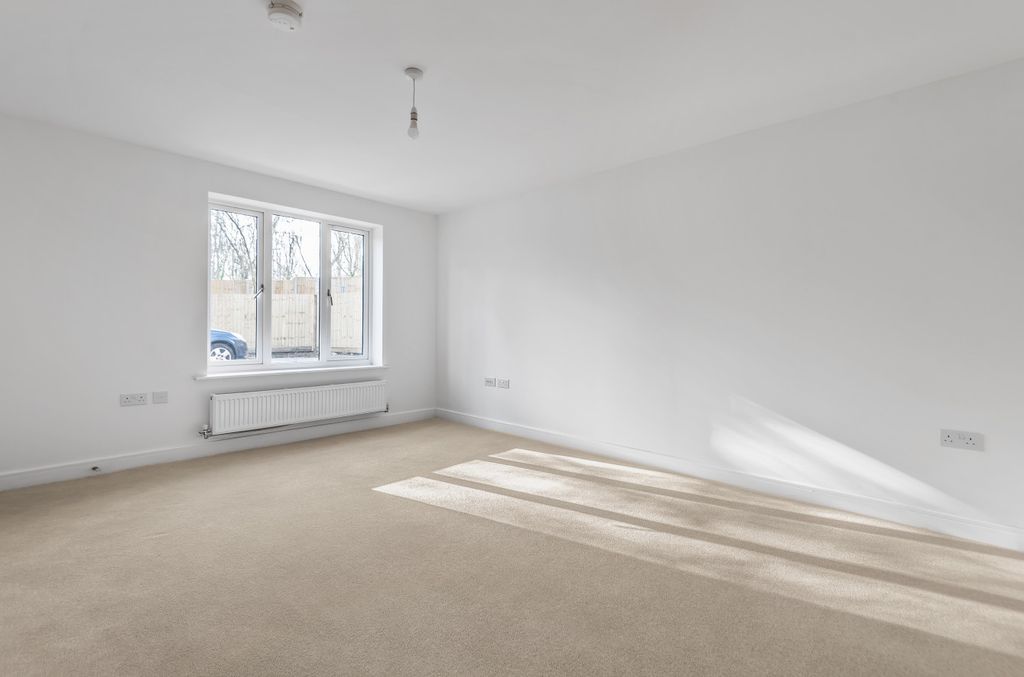 Property photo 3 of 12 815455 (7).Jpg