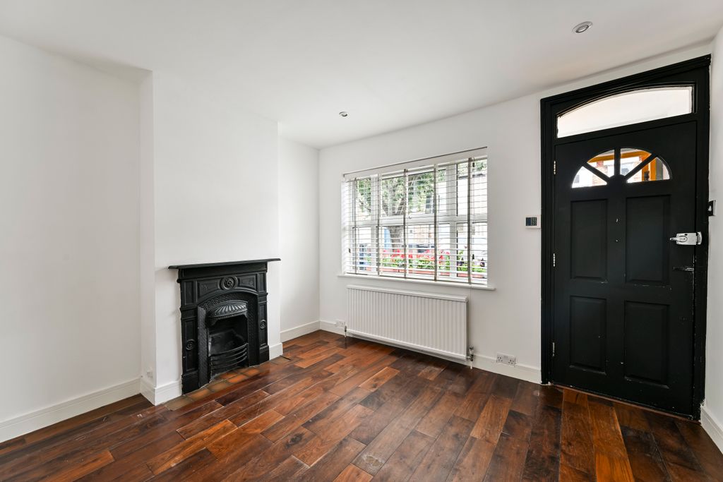 Property photo 2 of 24