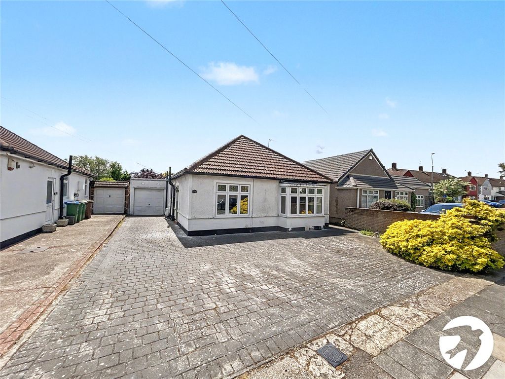 Property photo 1 of 23 Picture No. 13