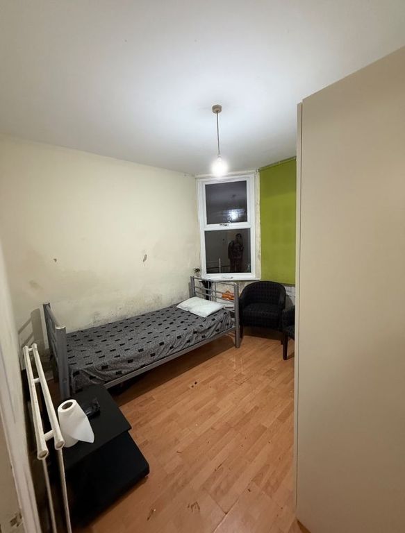 Property photo 2 of 3