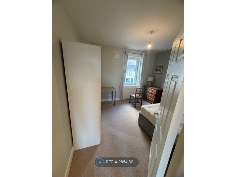 Property photo 2 of 26