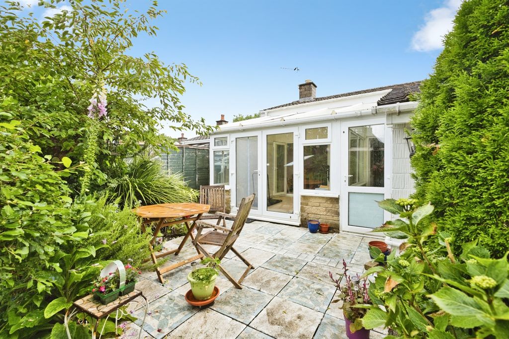 Property photo 3 of 9