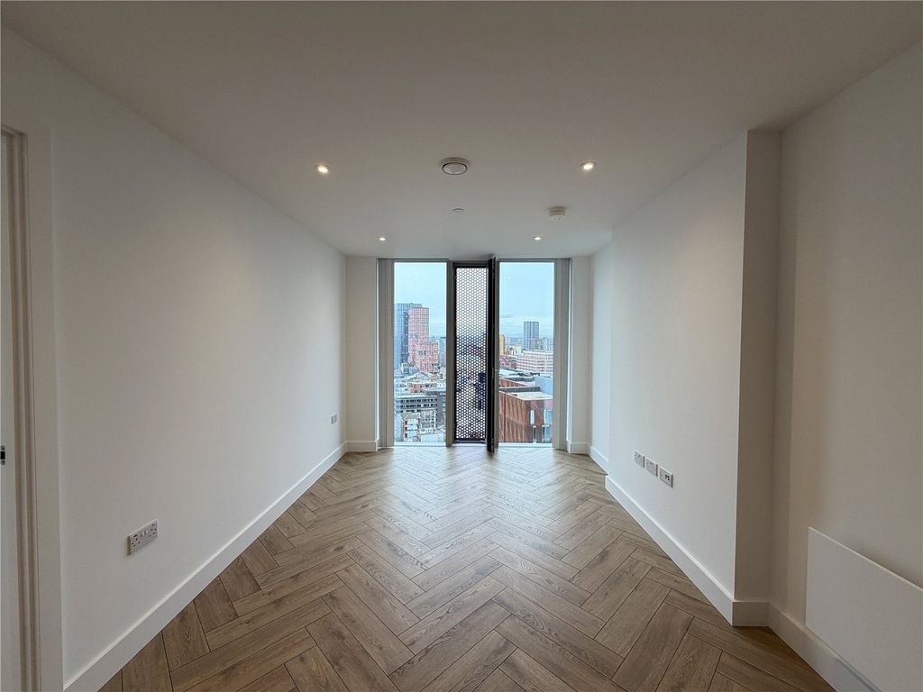 Property photo 3 of 23 Picture 3