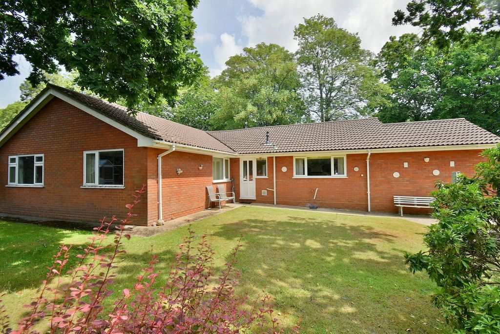 Property photo 3 of 27