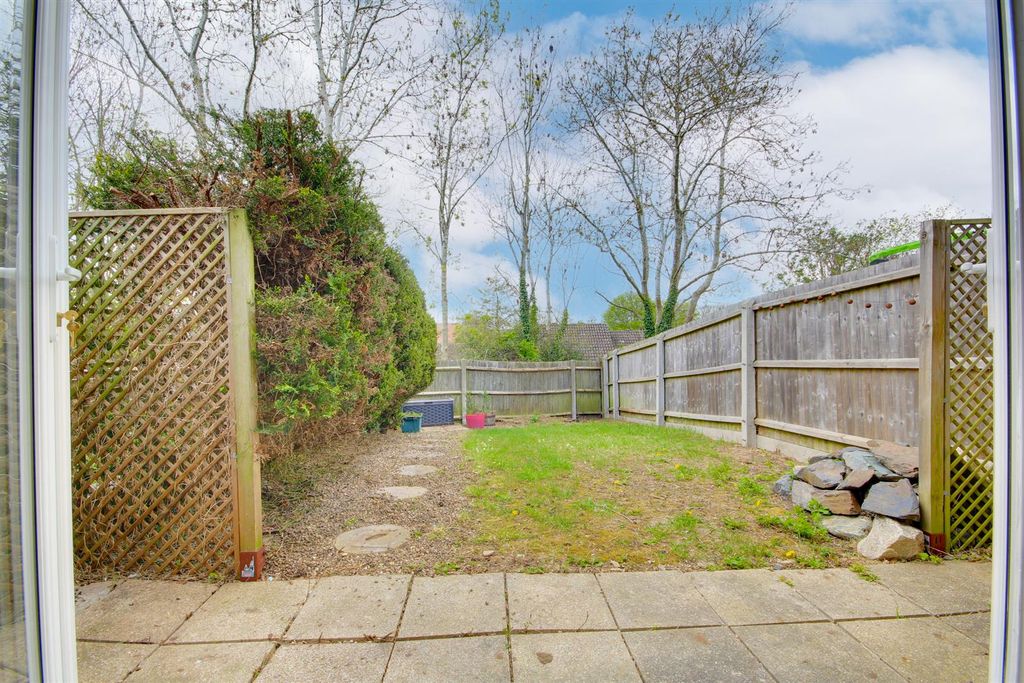 Property photo 2 of 12 Img_4699-Img_4701.Jpg