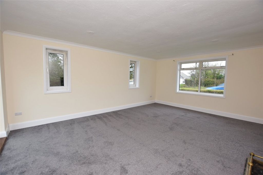 Property photo 2 of 14 Picture No. 10