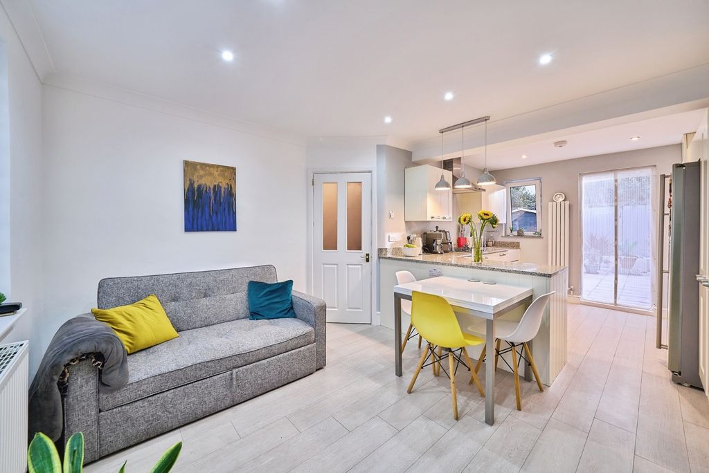 Property photo 1 of 23 Pbox-Img.Jpg