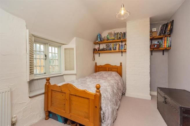 Property photo 3 of 8 Bedroom