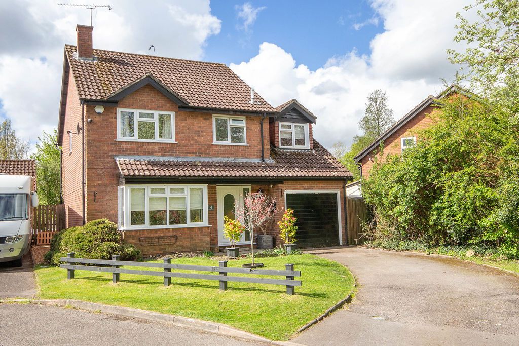 Property photo 1 of 20 External