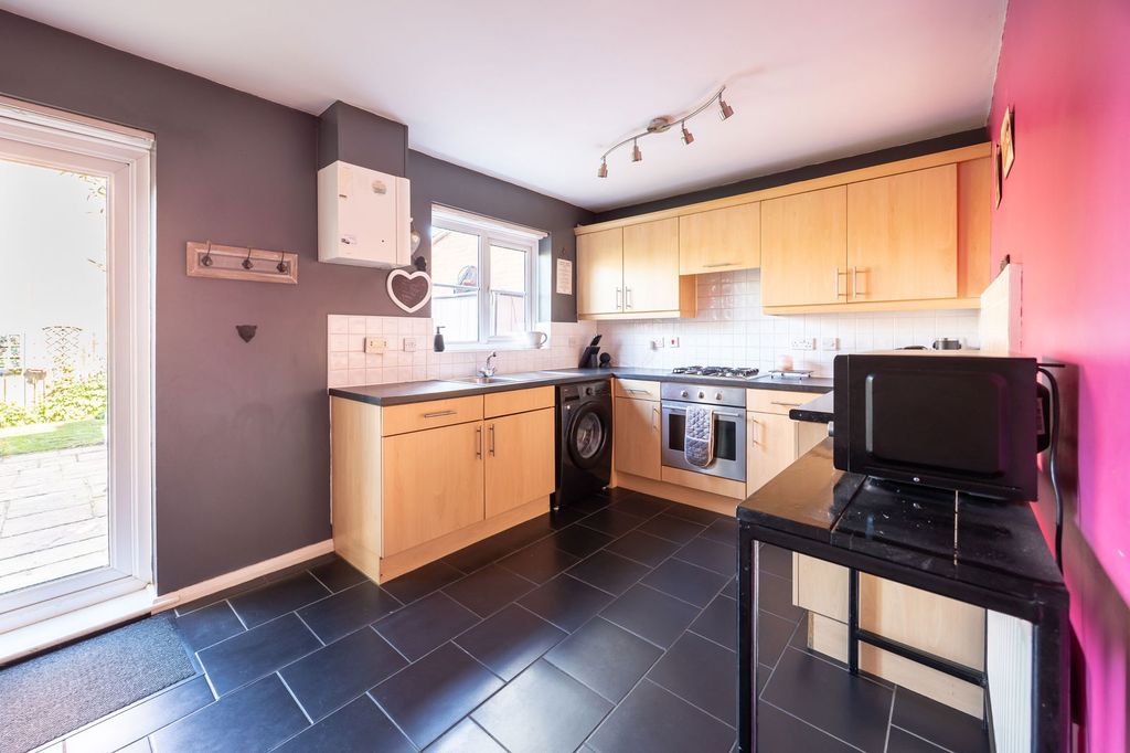 Property photo 3 of 19