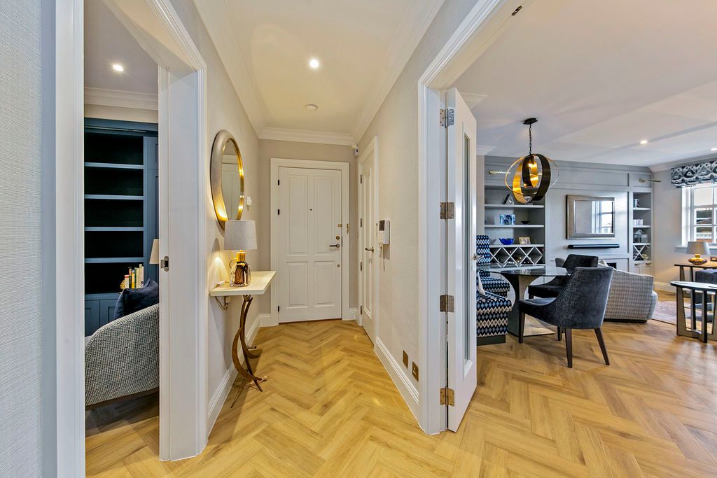 Additional image 20 of 2 bed flat for saleQueens Reach, East Molesey KT8