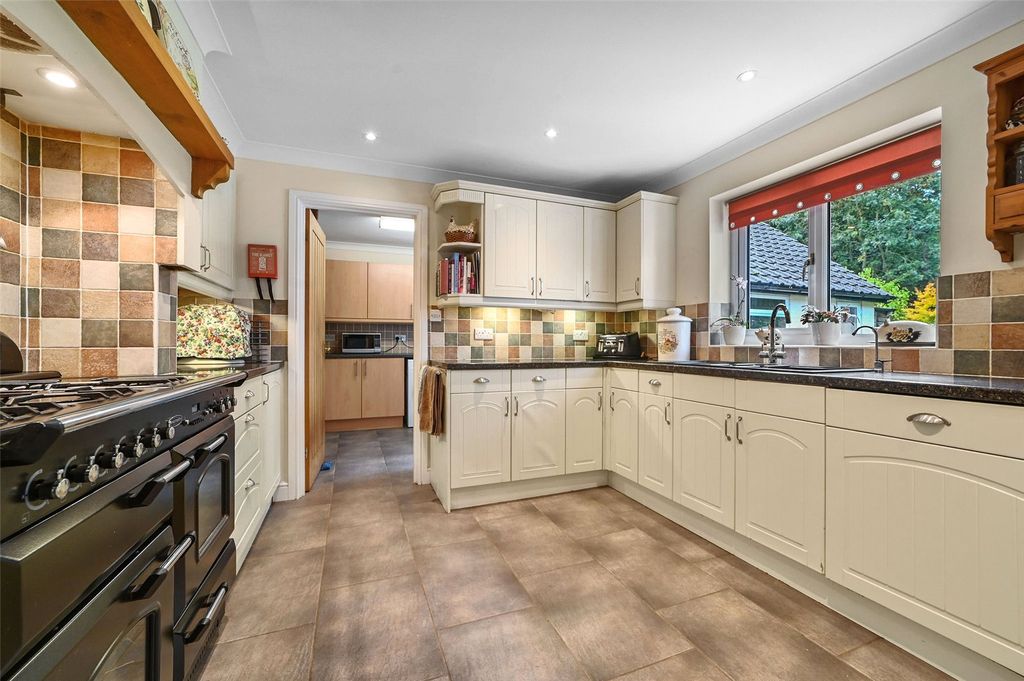 Property photo 3 of 24 Picture No. 03