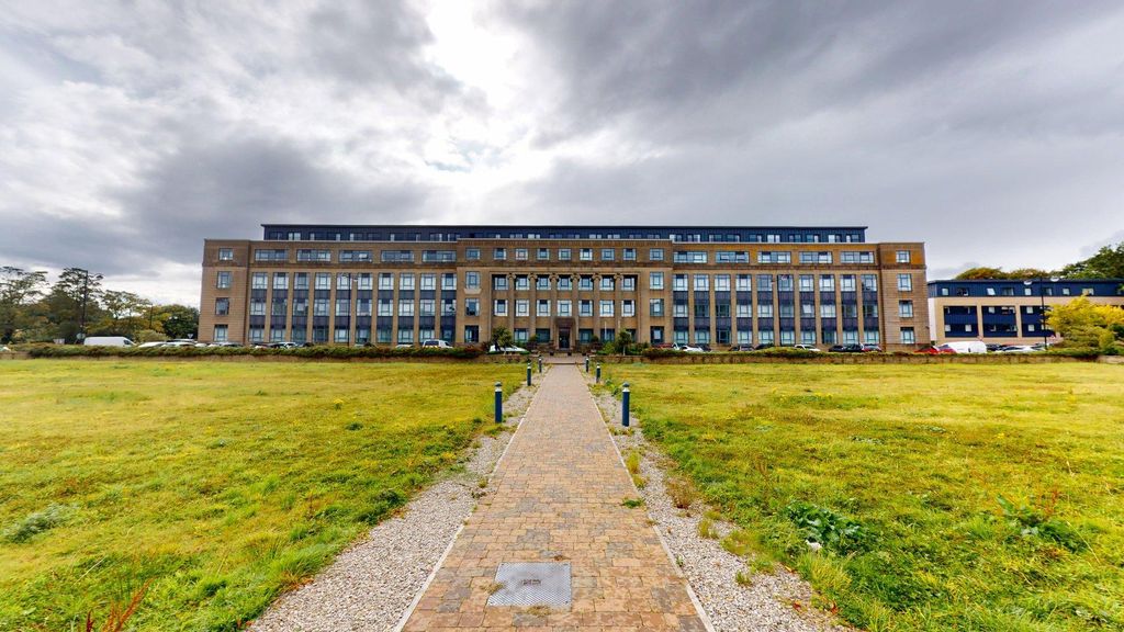 Property photo 1 of 9 Bingley-Road-09292025_094510