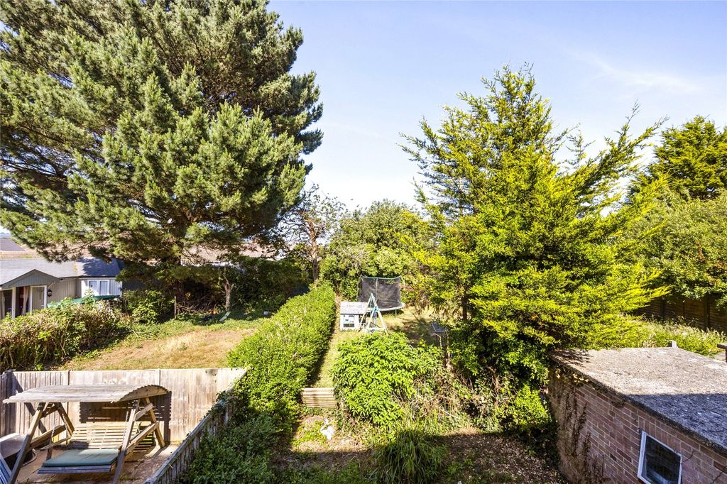 Property photo 3 of 21 Picture No. 23