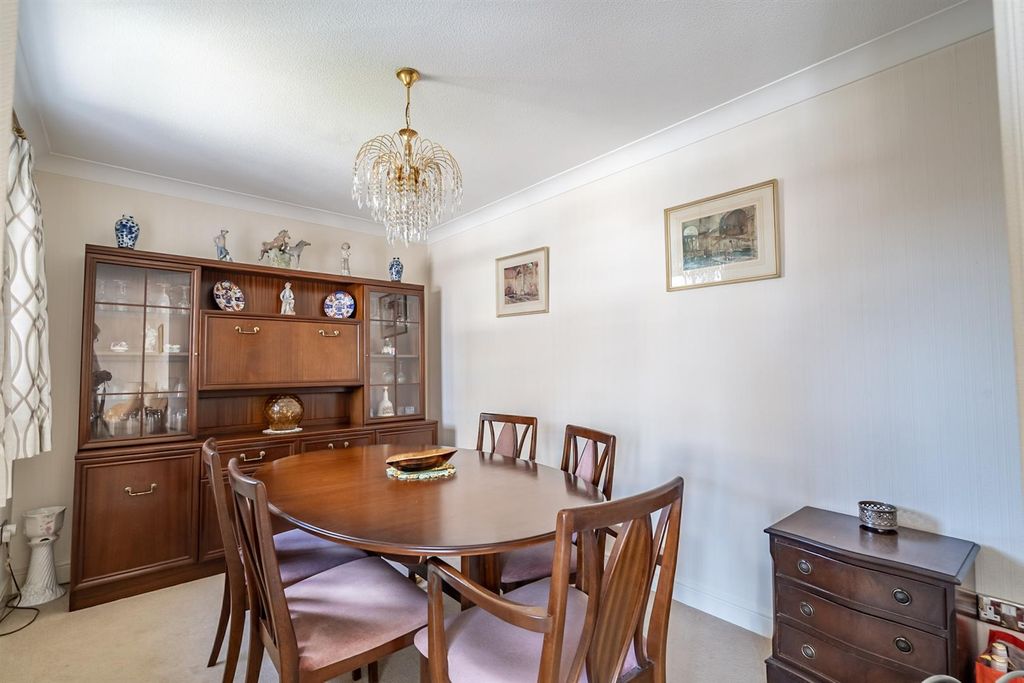 Property photo 3 of 15 Dining Room