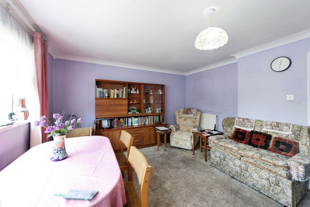 Property photo 3 of 12 Pbox-Img.Jpg