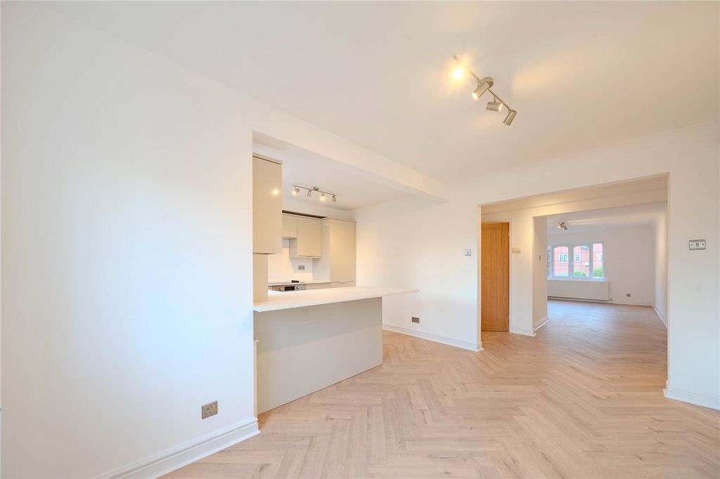 Property photo 2 of 13 Picture No. 02