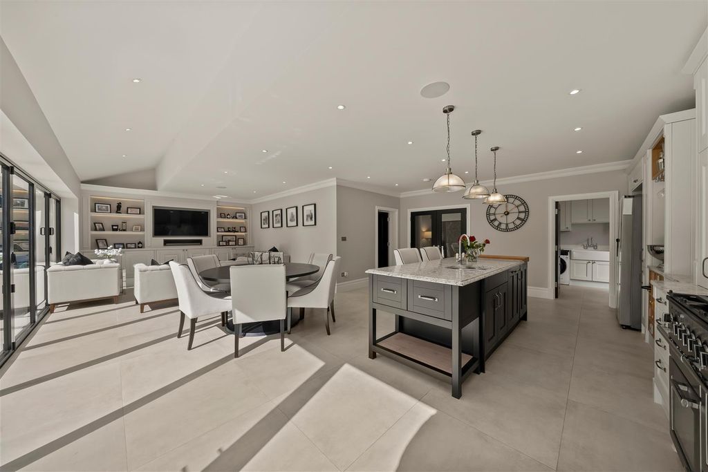 Property photo 1 of 53 Dsc01343.Jpg