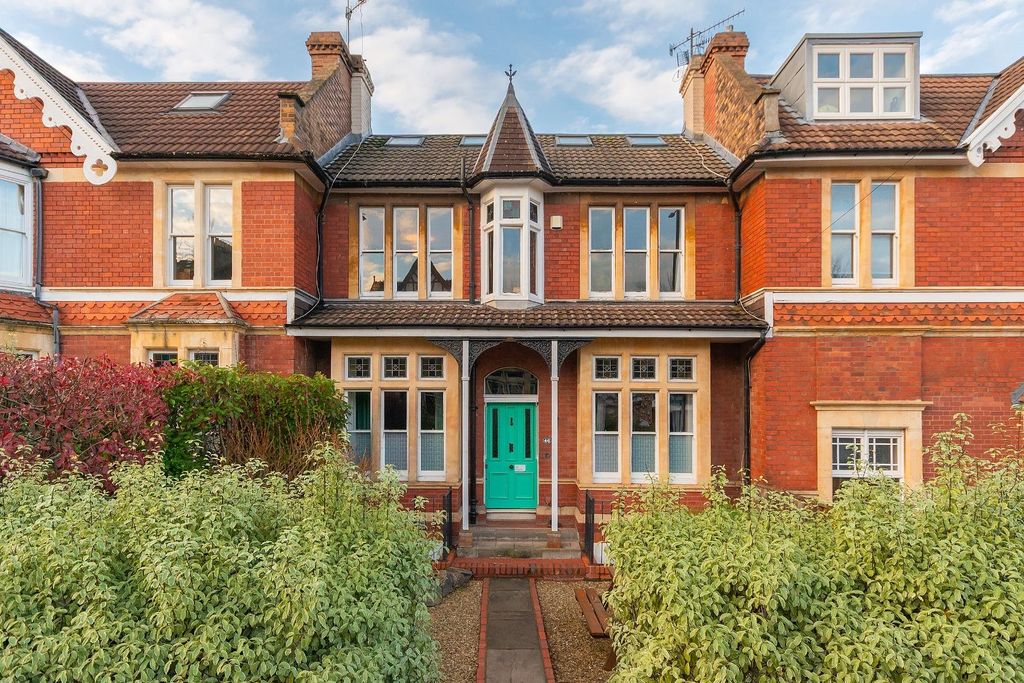 Property photo 2 of 21 2Z4R6Rd - External C.Jpg