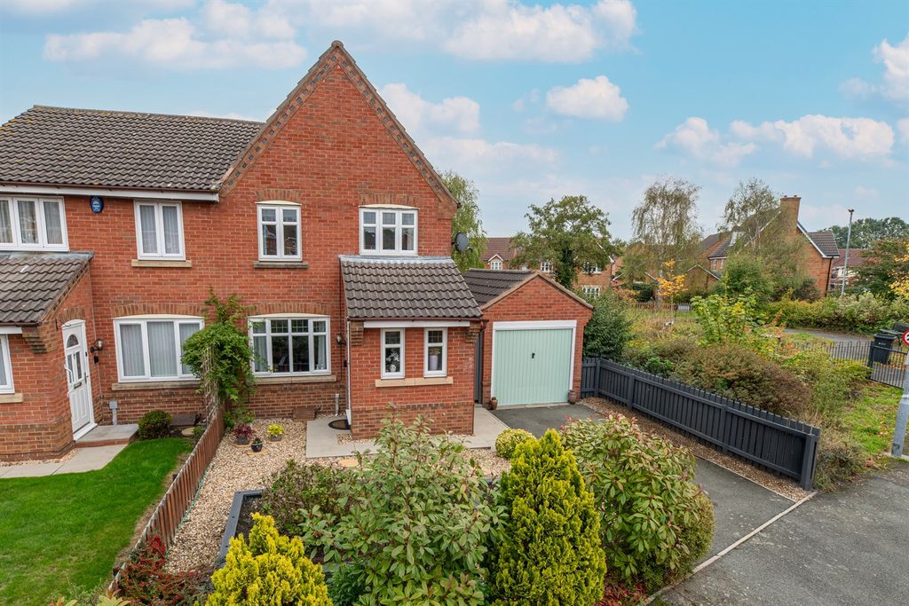 Property photo 1 of 18 (Main)