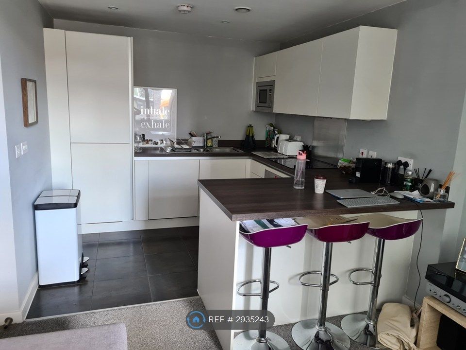 Property photo 1 of 7 Kitchen