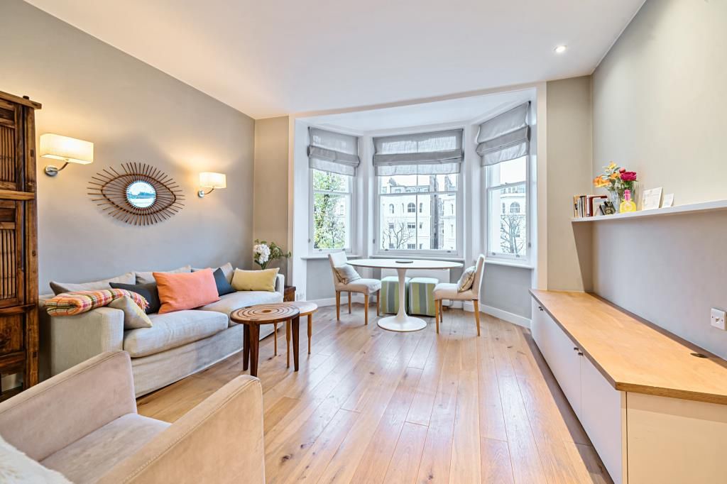 Property photo 3 of 16 Reception Room