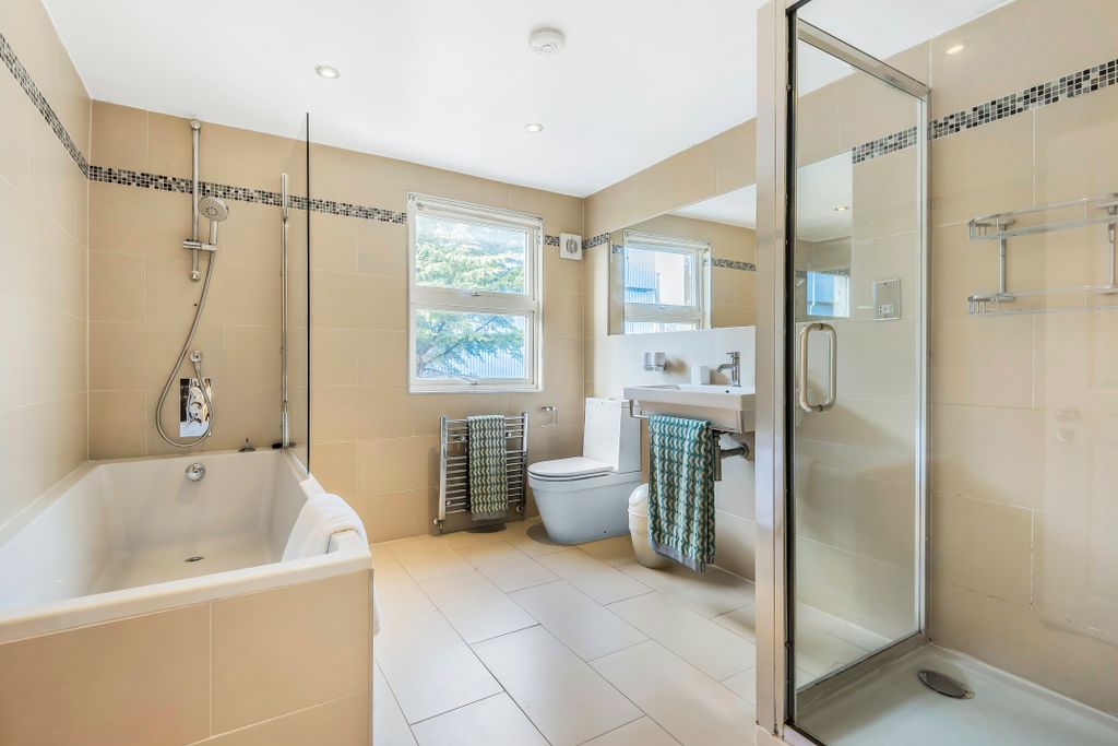 Property photo 3 of 4 Gallery