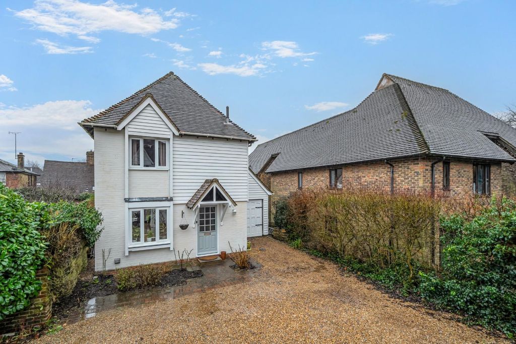 Property photo 1 of 19 1397439-1-696644A56E425.Jpg