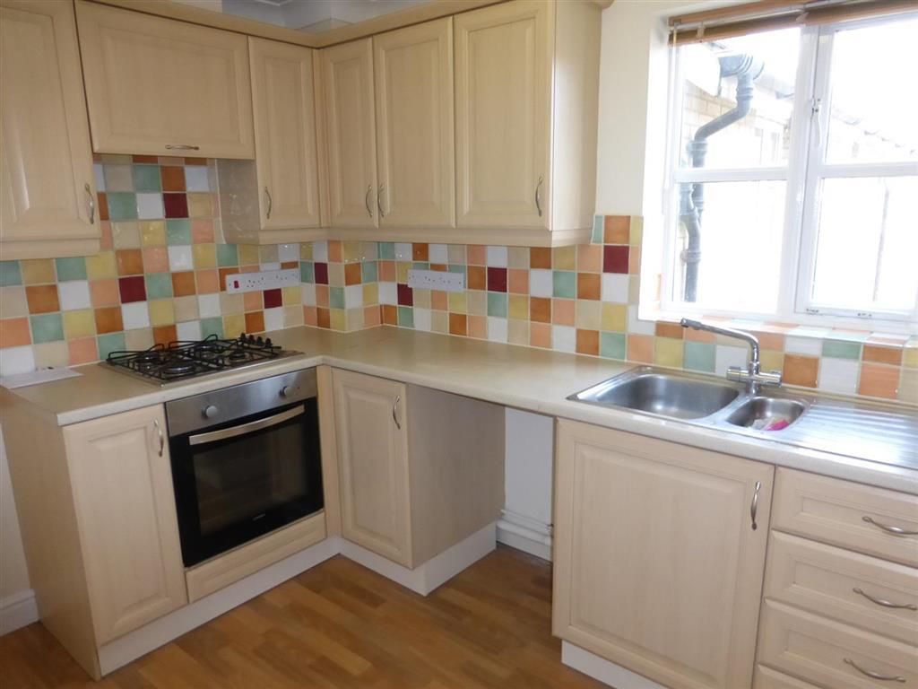 Property photo 2 of 5 Kitchen