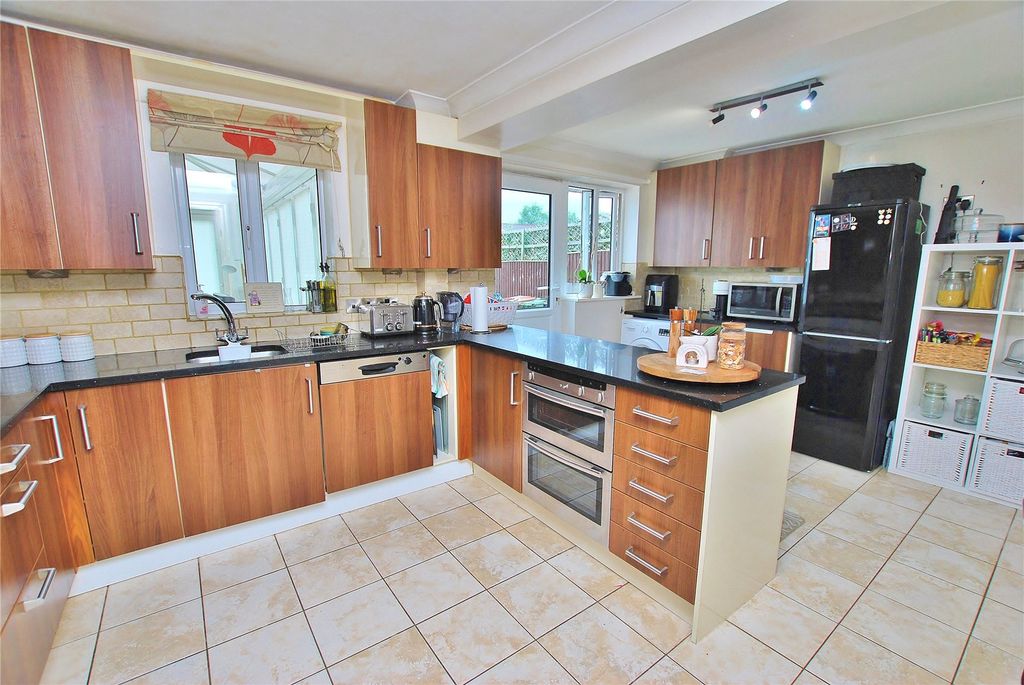 Property photo 2 of 15 Picture No. 06