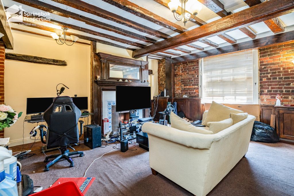 Property photo 2 of 17 Image 1