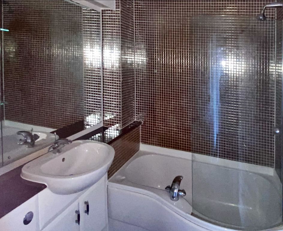 Additional image 8 of 2 bed flat to rentPentre Doc Y Gogledd, Llanelli SA15