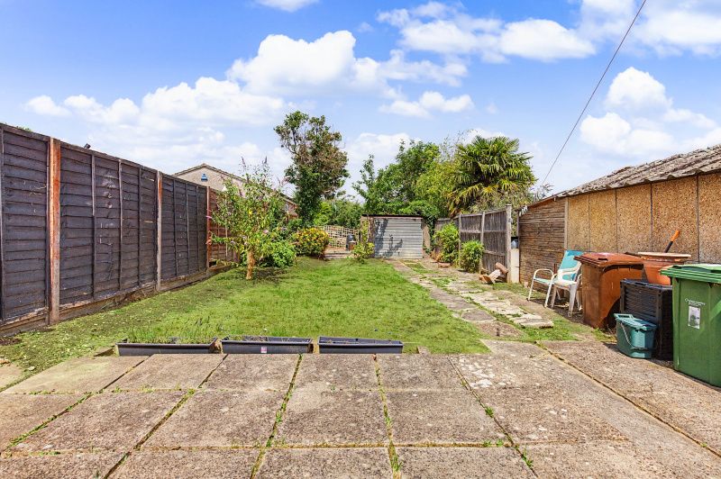 Property photo 3 of 12 Garden