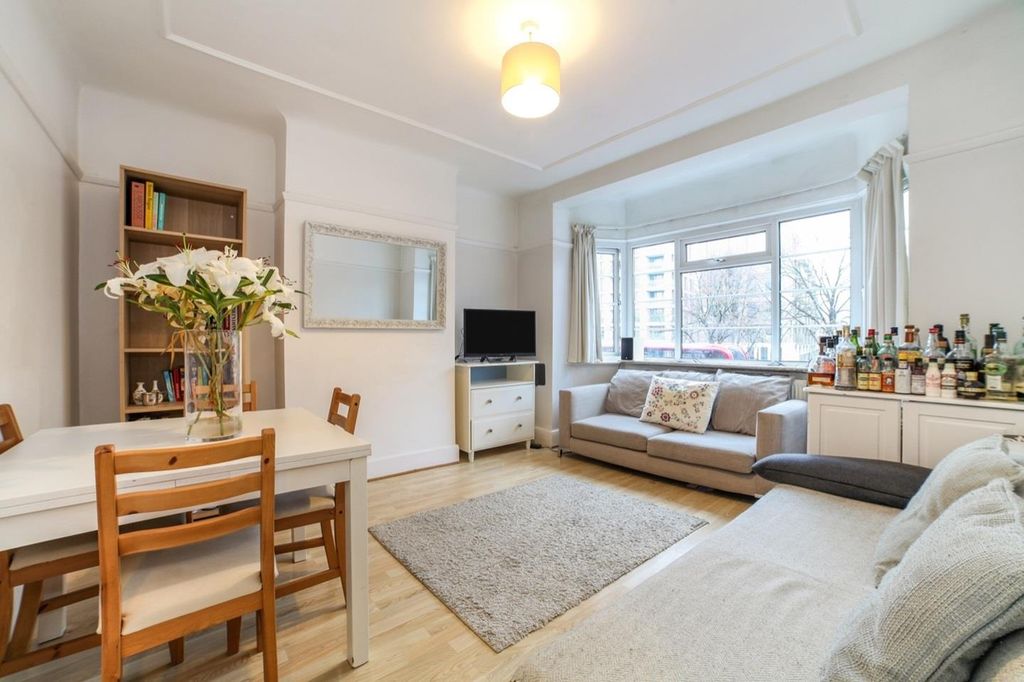 Property photo 1 of 12 Brixton Living Room.Jpeg