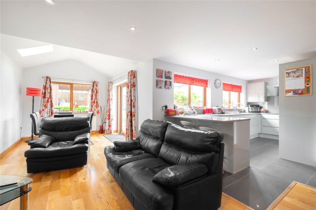 Property photo 3 of 33 Open Plan Living
