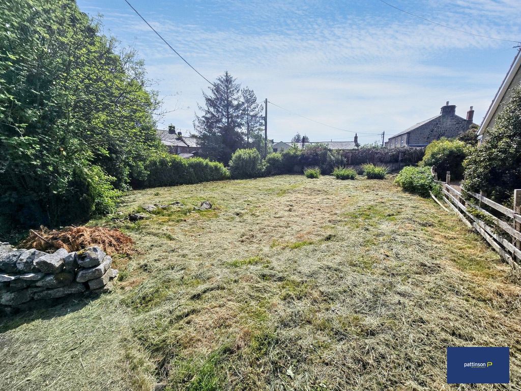 Property photo 3 of 9