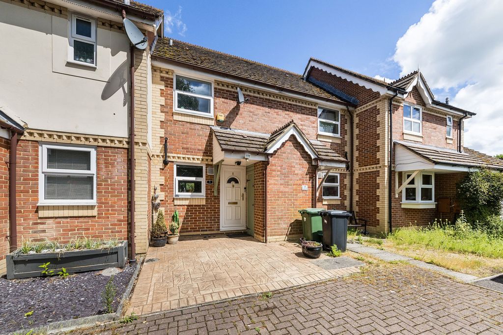 Property photo 1 of 16