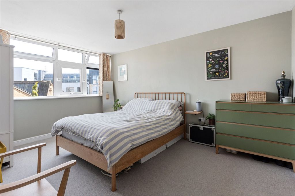 Property photo 2 of 12 Picture No. 03