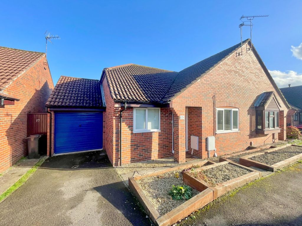 Property photo 1 of 22