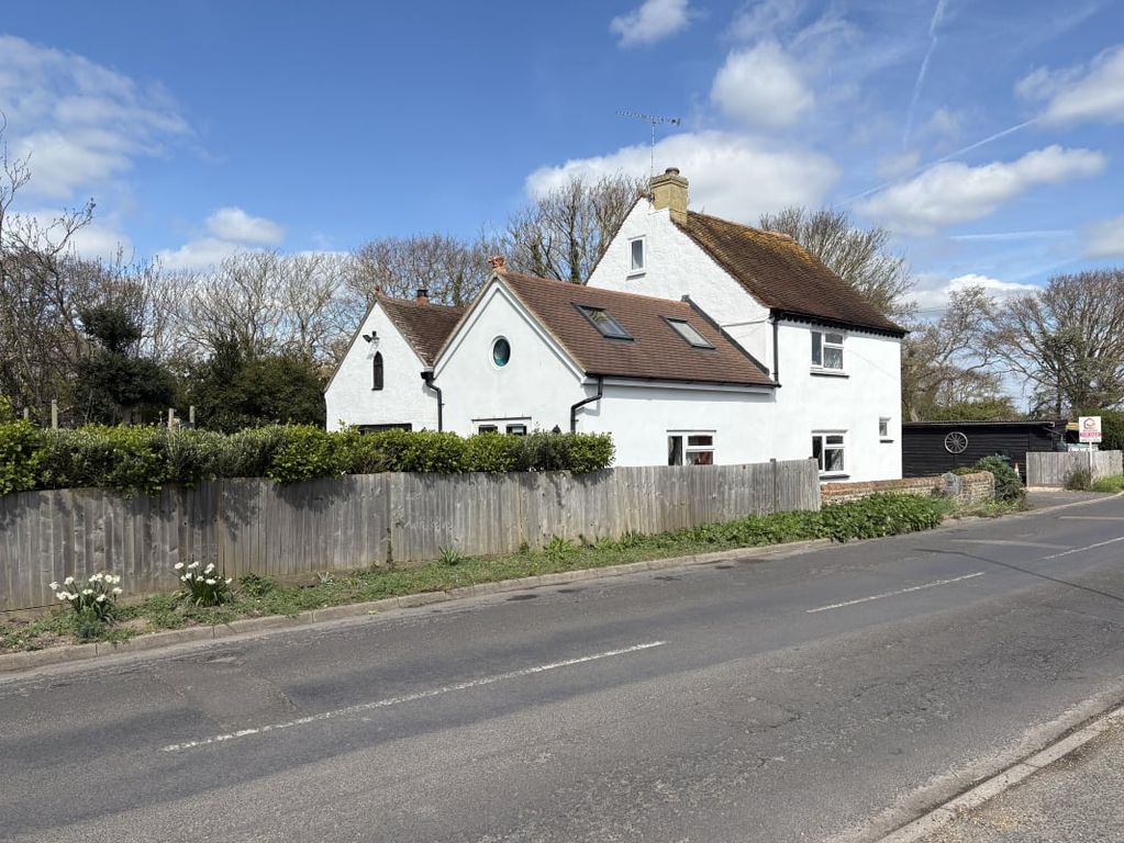 Property photo 2 of 20