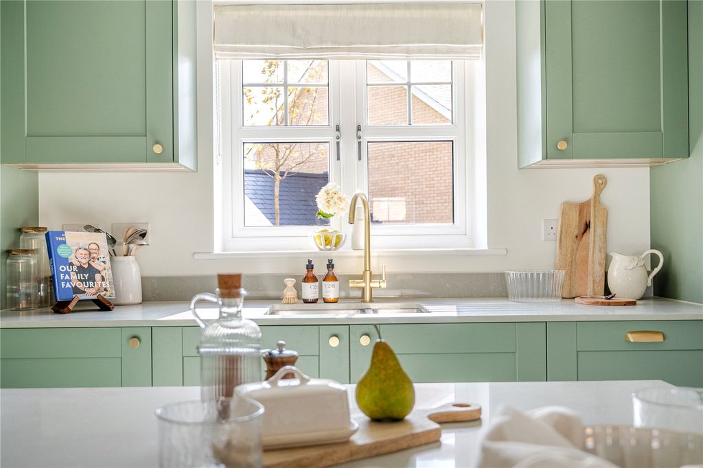 Property photo 2 of 12 Picture No. 10