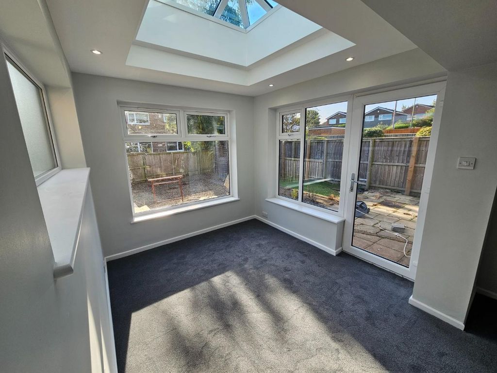 Property photo 2 of 15 Sunroom