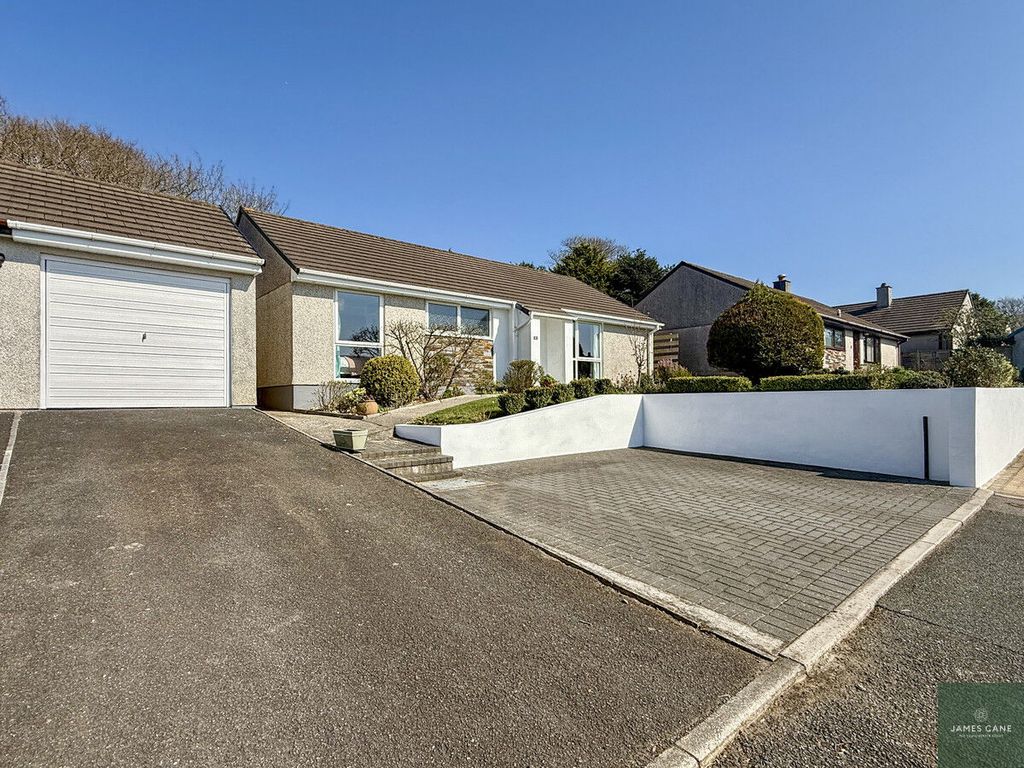 Property photo 3 of 24