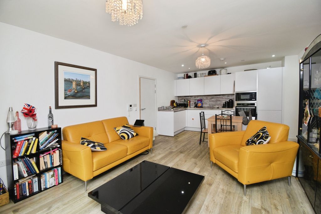 Property photo 1 of 19