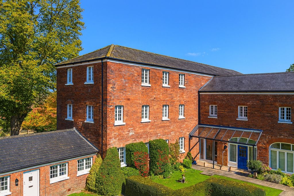 Property photo 1 of 14 1A.Jpg