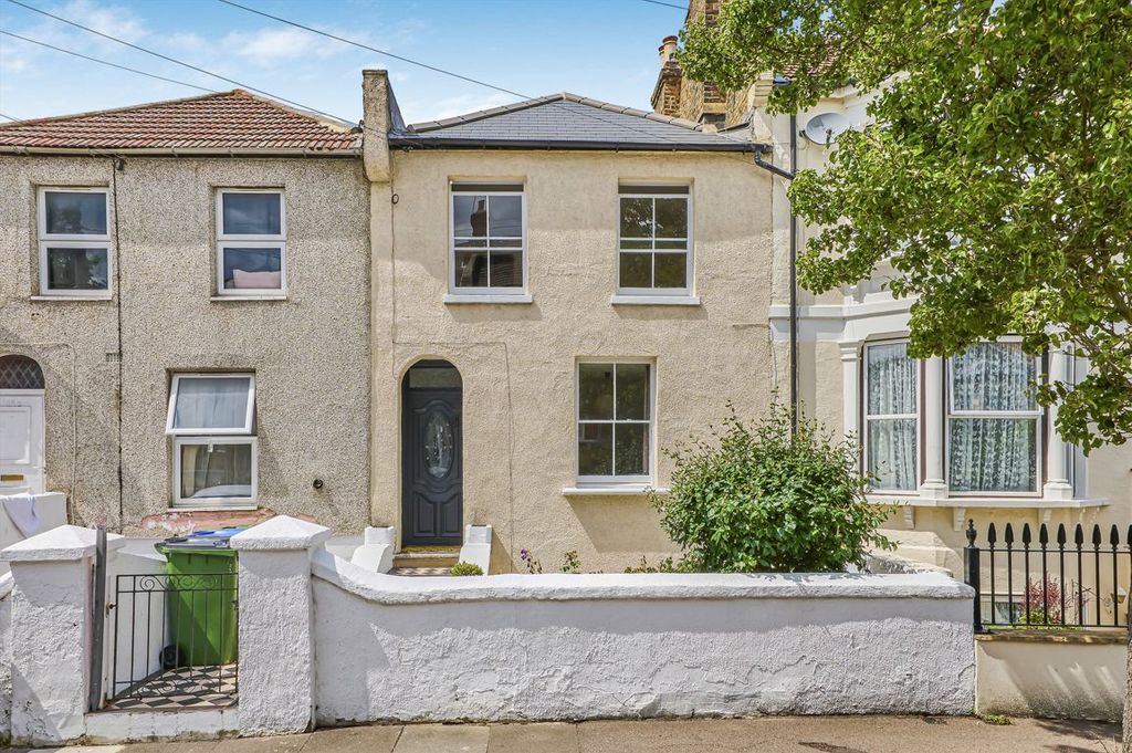 Property photo 1 of 7