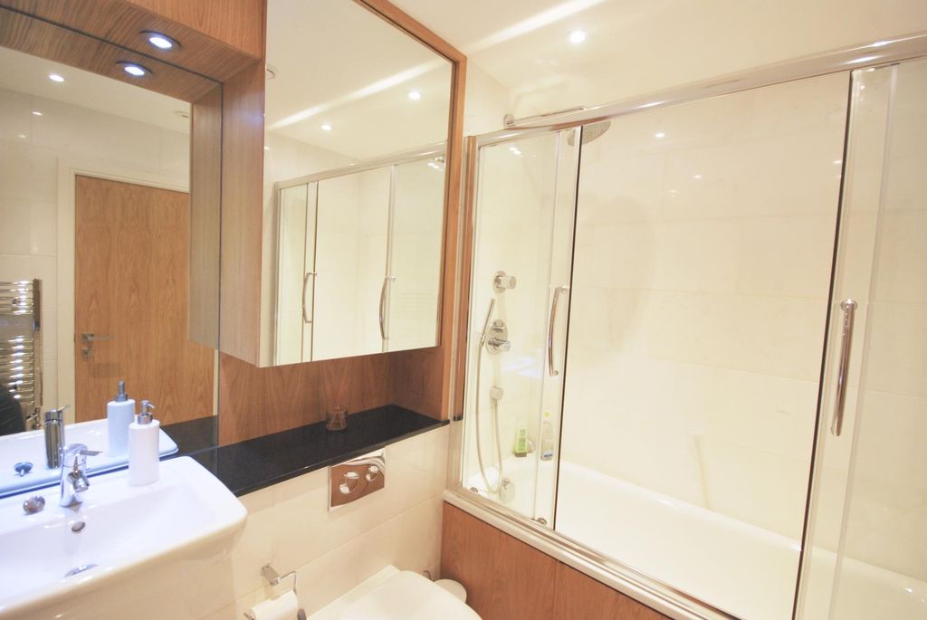 Property photo 3 of 4