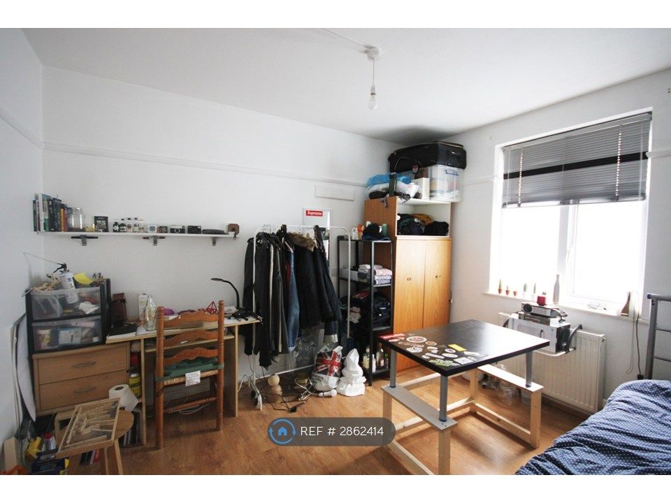 Property photo 3 of 6