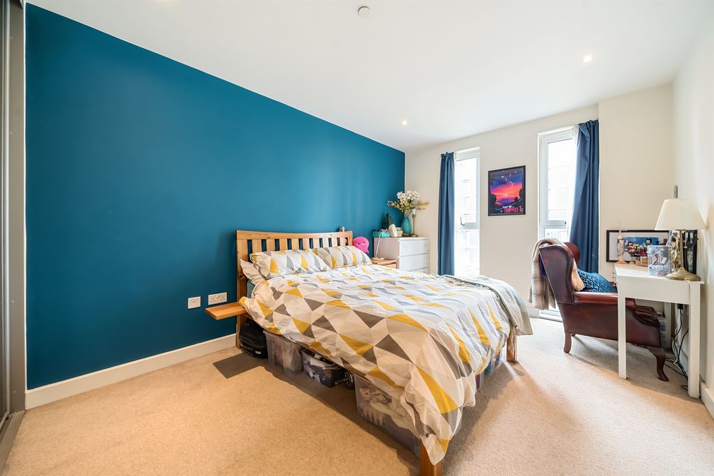 Property photo 2 of 12