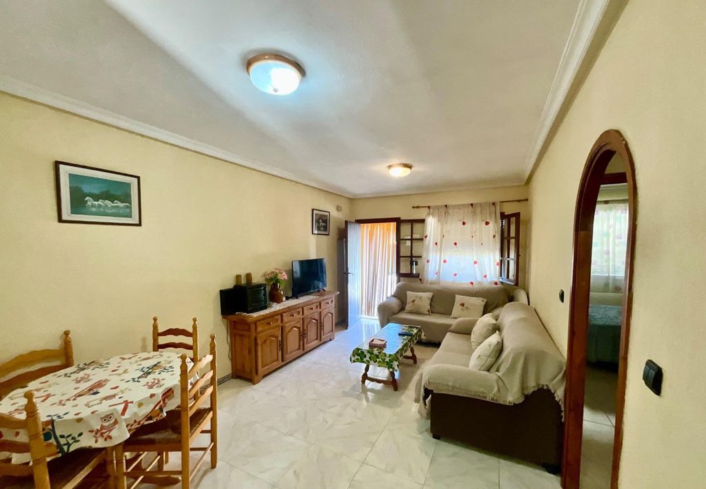 Property photo 2 of 43